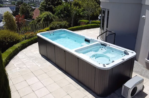 mySpaSWIM DUALZONE
