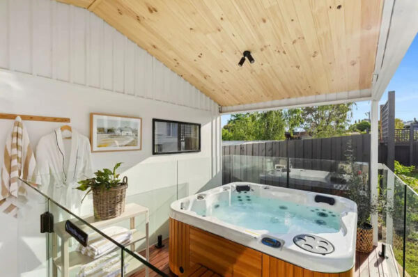 MySpaLIFE myFavourite (6 person Spa)